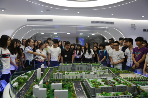 (chung)͡ϺO(sh)Ӌ(j)ِ (chung)M(jn)(gu)ѩR