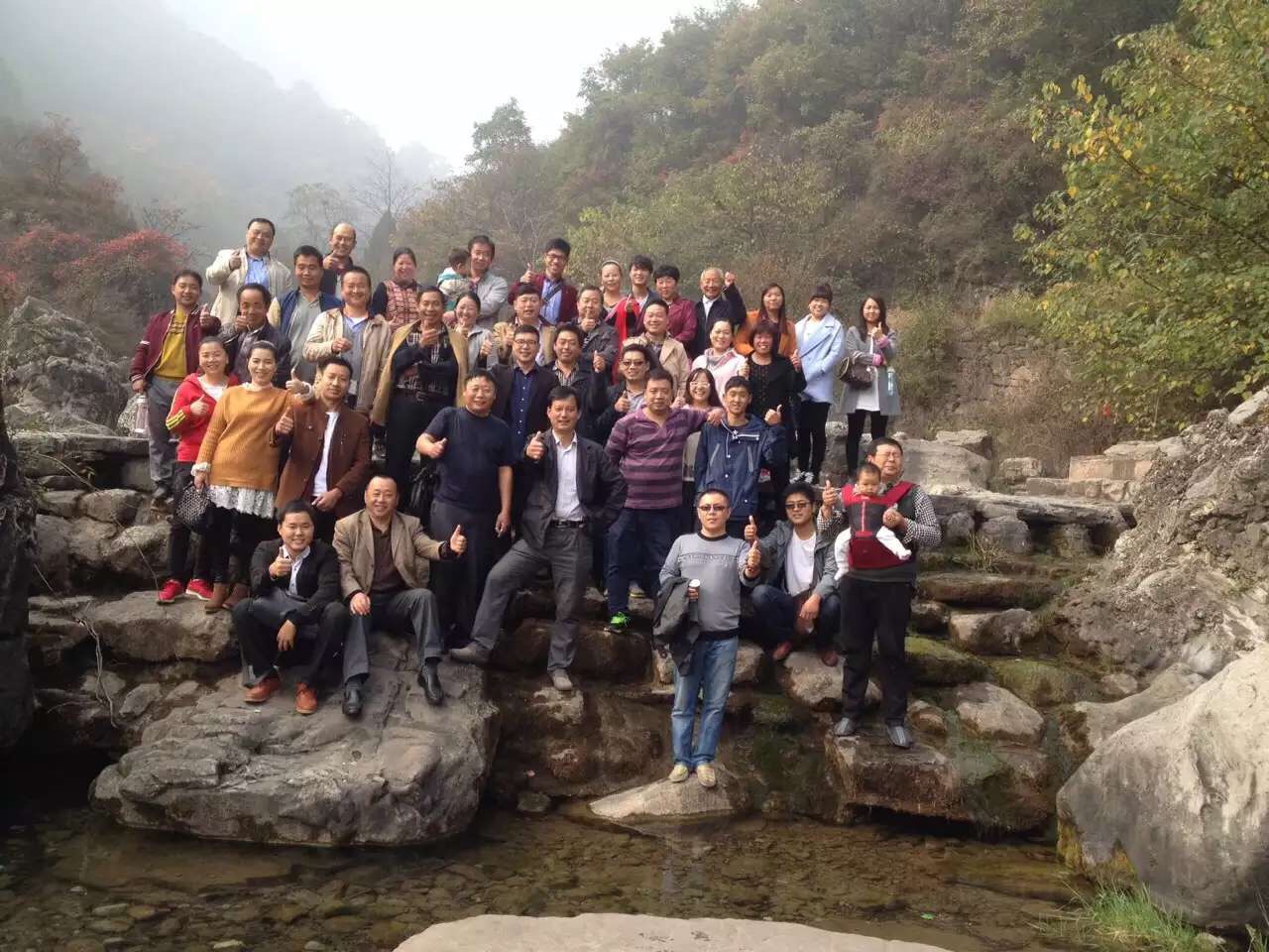 ҵ_(ki)P(gun)_(ki)2015Ͻ(jng)N(xio)̕(hu)h